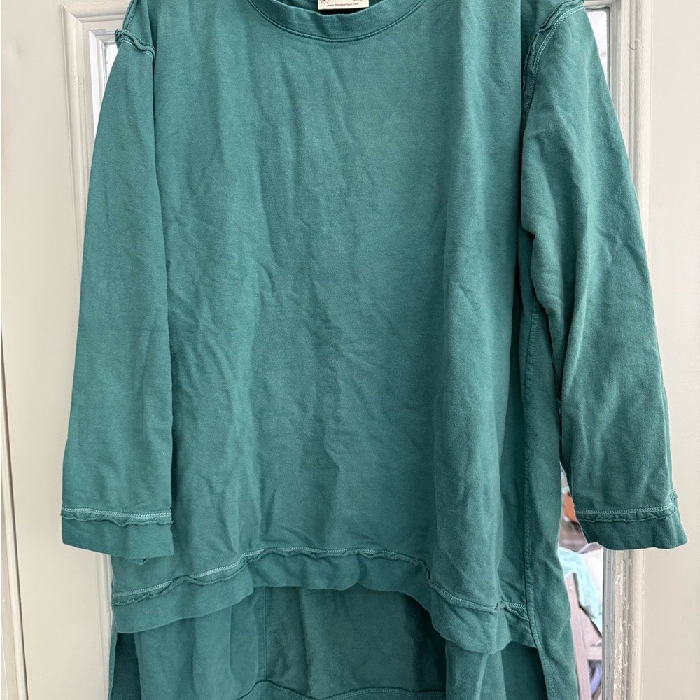 Green Long Sleeve Tee with Asymmetrical Hem